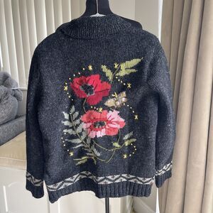 Lost Horizons Wool Cardigan knit floral Embroidered Handcrafted in Nepal Lined M